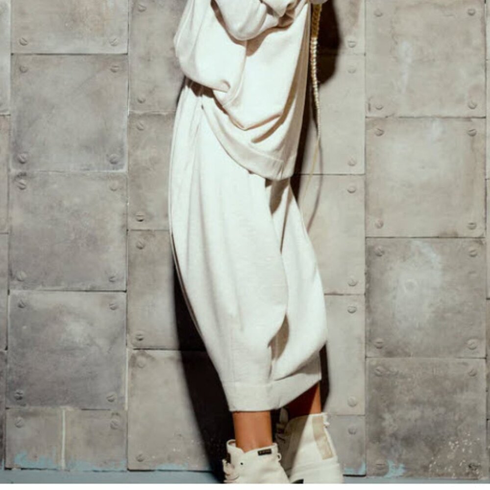 Locker Room Cream Sweatsuit Skirt Size Small - Picture 2 of 11